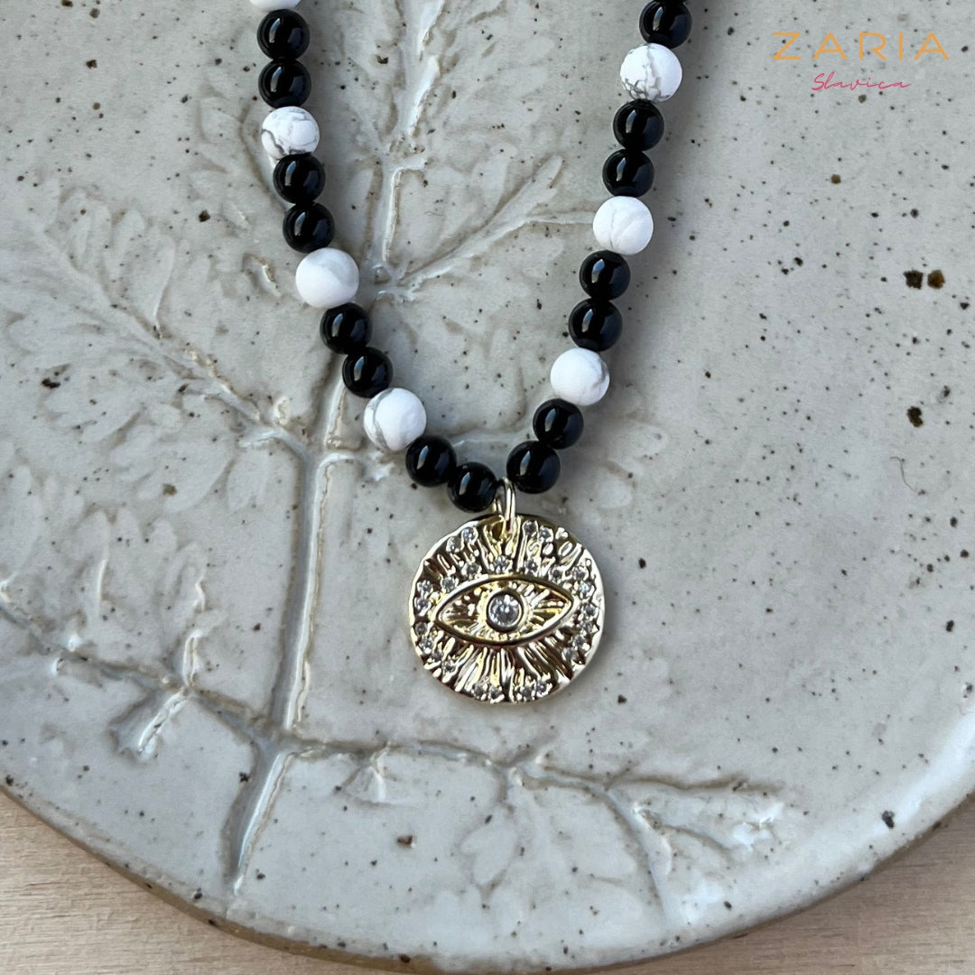 Necklace ONYX, HOWLITE